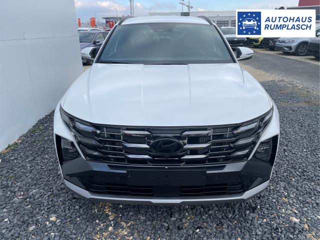 Hyundai / TUCSON FACELIFT / Weiß / / / 