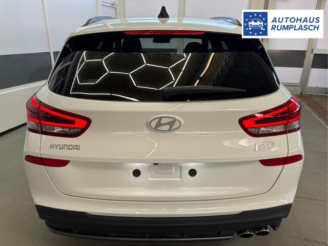 Hyundai / i30 / Weiß / / / N-LINE SHZ NAVI PDC RFK