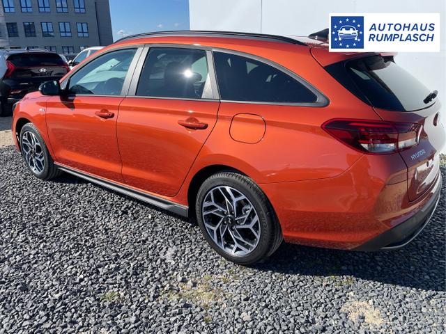 Hyundai / i30 / Weiß / / / 