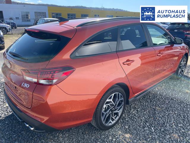 Hyundai / i30 / Weiß / / / 