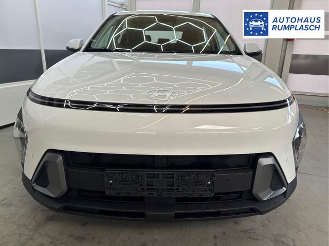Hyundai / KONA / Weiß / / / DCT ACC NAVI RFK Smart Key