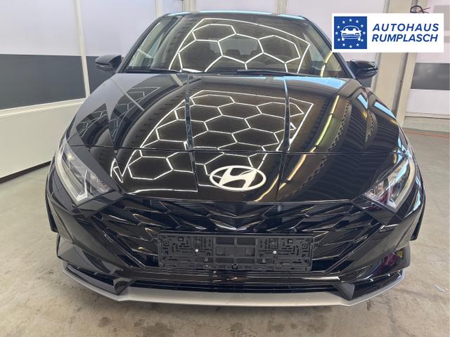 Hyundai / i20 / Schwarz / / / NAVI Klimaautomatik SHZ 