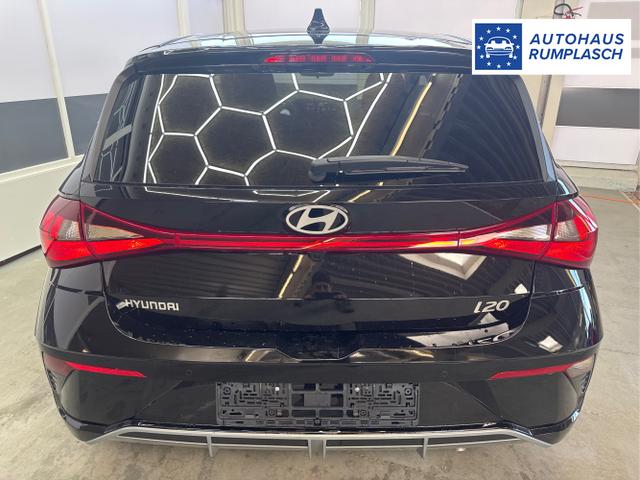 Hyundai / i20 / Schwarz / / / NAVI Klimaautomatik SHZ 