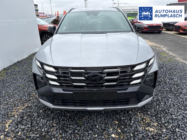 Hyundai / TUCSON FACELIFT / Weiß / / / 