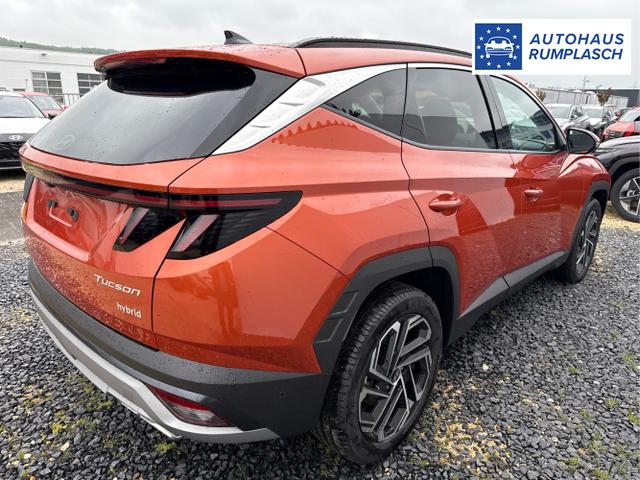 Hyundai / TUCSON FACELIFT / Weiß / / / 