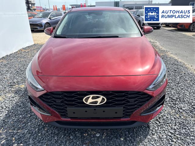 Hyundai / i30 / Weiß / / / 