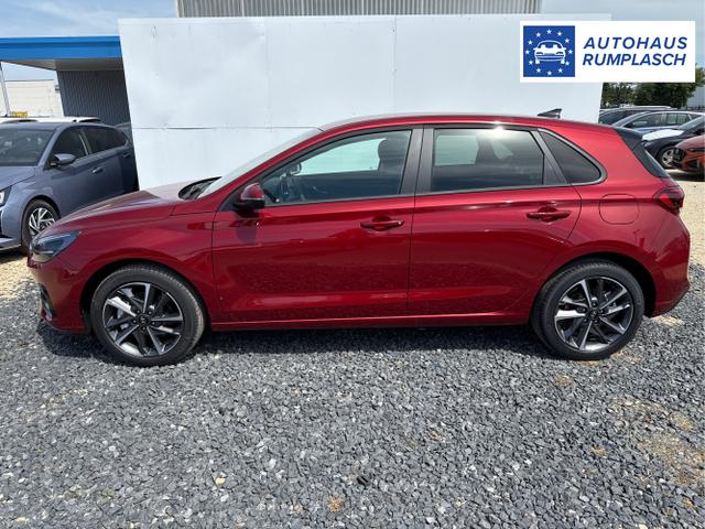 Hyundai / i30 / Weiß / / / 