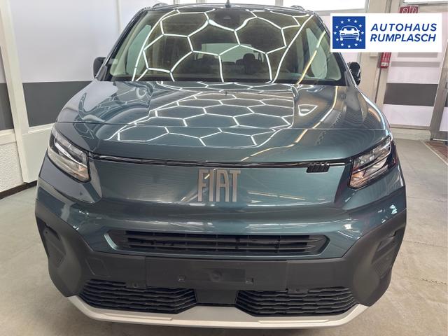 Fiat / Doblò / Blau / / / AUT 7-SITZER STYLE PACK SHZ TOTWINKEL UConnect 