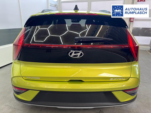 Hyundai / BAYON / Grün / / / NAVI SHZ RFK PDC KLIMAAUTOMATIK Licht/Regensensor