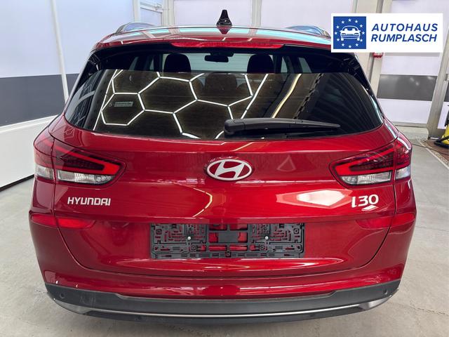 Hyundai i30 Kombi STYLE EDITION NAVI SHZ KLIMAAUTOMATIK RFK LED PDC v+h 