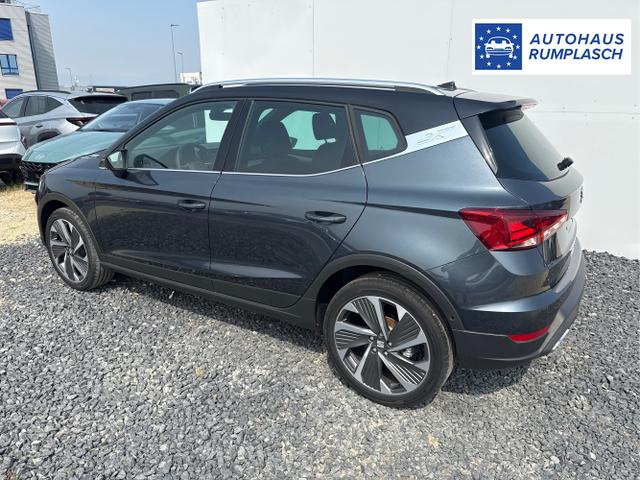 Seat / Arona / Grau / / / NAVI SHZ VOLL LED RFK PDC v+h 18ALU 