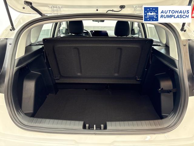 Hyundai / BAYON / Weiß / / / DCT NAVI RFK PDC 