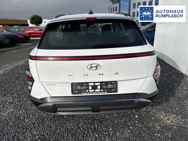 Hyundai / KONA / Weiß / / / DCT 198PS NAVI SHZ ACC PDC v+h 
