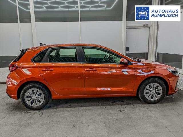 Hyundai i30 STYLE NAVI LED RFK PDC 