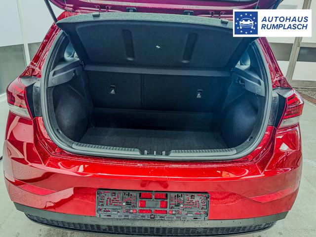 Hyundai i30 STYLE NAVI LED RFK PDC 