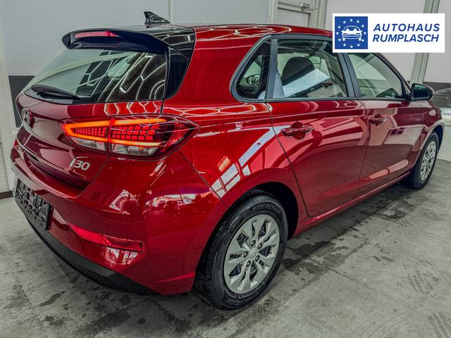 Hyundai i30 STYLE NAVI LED RFK PDC 