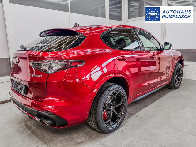 Alfa Romeo Stelvio QUADRIFOGLIO VERDE AKRAPOVIC Technologie-Paket 