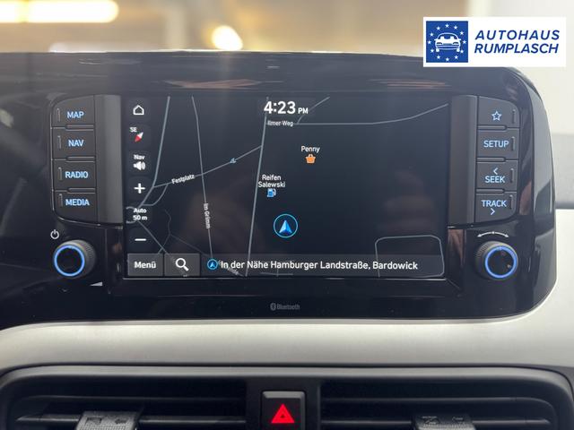 Hyundai i10 PREMIUM AUT SHZ KLIMAAUTOMATIK AMBIENTE ALU RFK PDC NAVI 