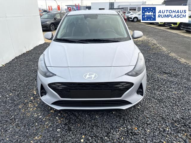 Hyundai / i10 / Grau / / / AUT NAVI SHZ RFK TEMPOMAT 