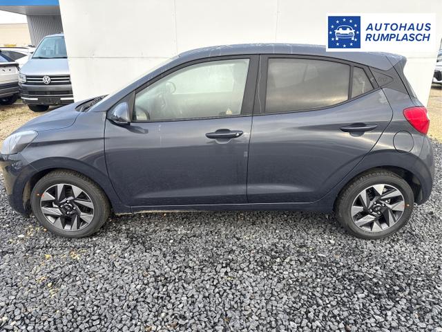 Hyundai / i10 / Grau / / / AUT NAVI SHZ RFK TEMPOMAT 