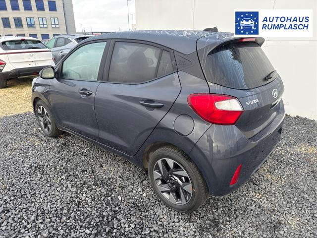 Hyundai / i10 / Grau / / / AUT NAVI SHZ RFK TEMPOMAT 