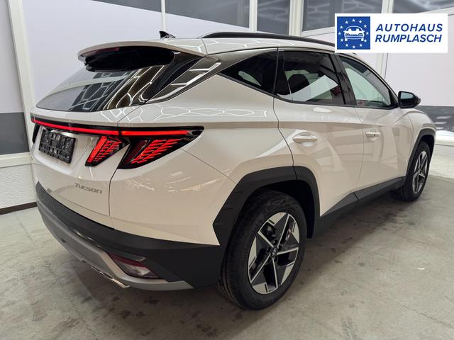 Hyundai TUCSON STYLE AUT ACC 18ALU KLIMAAUTOMATIK TOTWINKEL NAVI SHZ RFK PDC 