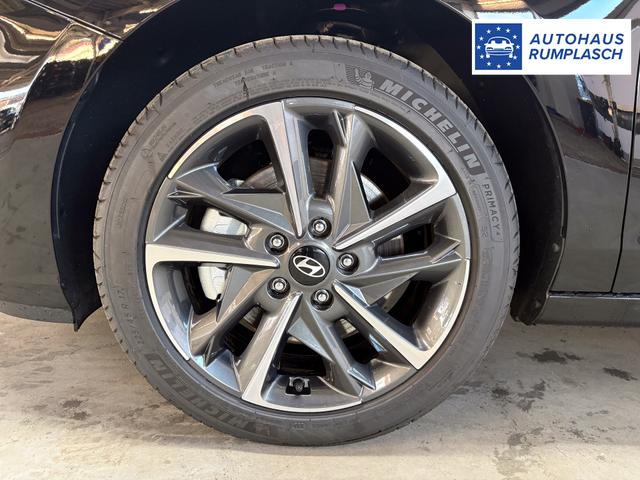 Hyundai i30 STYLE EDITION SHZ NAVI ALU LED RFK PDC 