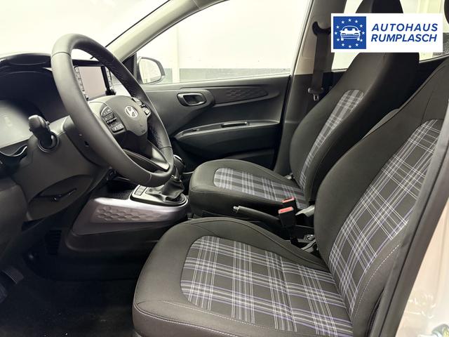 Hyundai i10 PREMIUM AUT SHZ SMART KEY KLIMAAUTOMATIK AMBIENTE ALU RFK PDC NAVI 