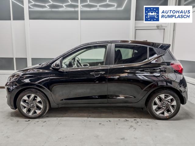 Hyundai i10 PREMIUM AUT SHZ KLIMAAUTOMATIK AMBIENTE ALU RFK PDC NAVI 