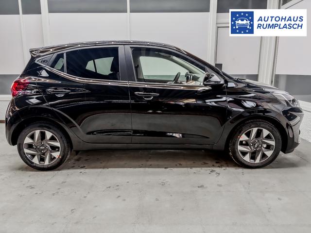 Hyundai i10 PREMIUM AUT SHZ KLIMAAUTOMATIK AMBIENTE ALU RFK PDC NAVI 