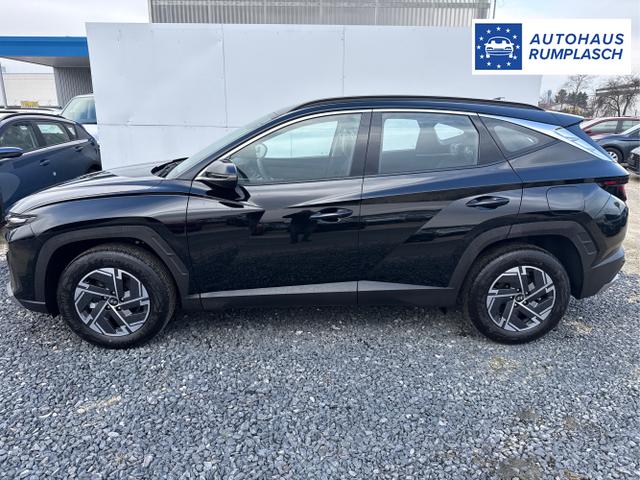Hyundai / TUCSON / Schwarz / / / KLIMAAUTOMATIK TOTWINKEL NAVI SHZ RFK PDC