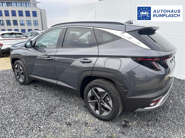 Hyundai / TUCSON / Grau / / / 18 ALU KLIMAAUTOMATIK TOTWINKEL NAVI SHZ RFK PDC