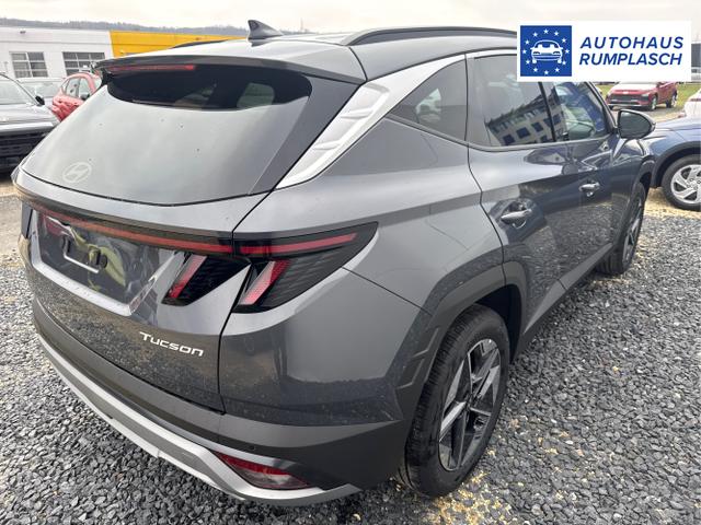 Hyundai / TUCSON / Grau / / / 18 ALU KLIMAAUTOMATIK TOTWINKEL NAVI SHZ RFK PDC