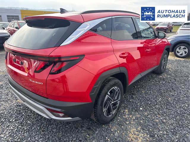 Hyundai / TUCSON / Rot / / / KLIMAAUTOMATIK TOTWINKEL NAVI SHZ RFK PDC