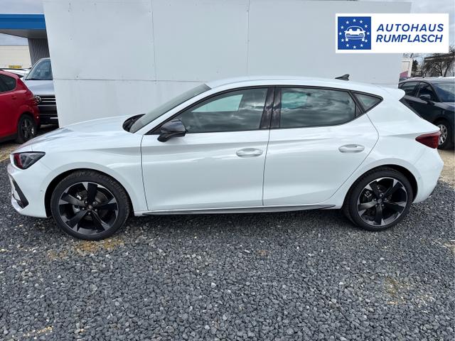 Cupra / Leon / Wei&szlig; / / / DSG NAVI INTELLIGENT DRIVE ACC SHZ KEYLESS