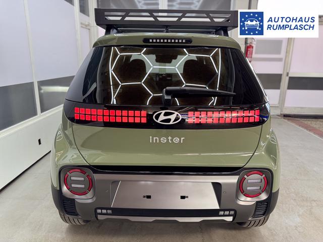 Hyundai Inster Impression CROSS 49kWh PANO 220V DIG.KEY SHZ 360 BCA ACC NAVI RFK LED 