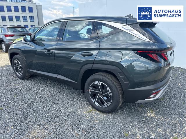 Hyundai / TUCSON / Grau / / / 