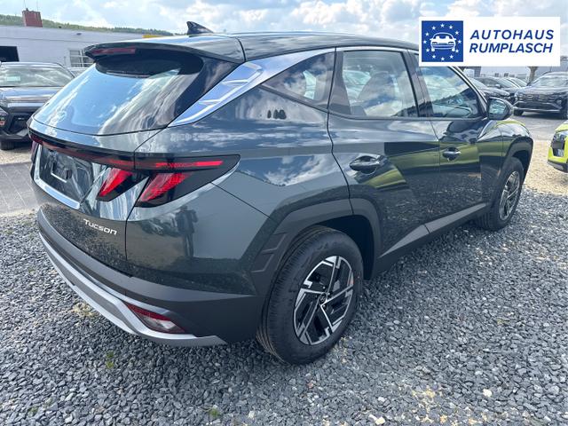 Hyundai / TUCSON / Grau / / / 