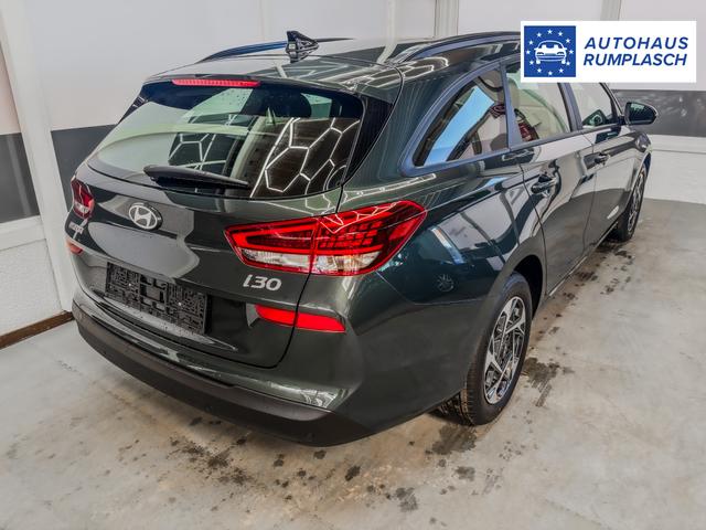 Hyundai i30 Kombi STYLE NAVI WP ALU LED RFK PDC 