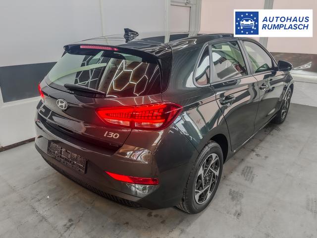 Hyundai i30 STYLE DCT NAVI WP ALU LED RFK PDC 