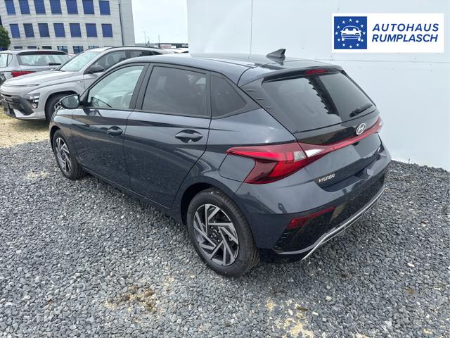 Hyundai / i20 / Grau / / / 
