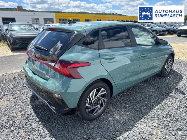 Hyundai / i20 / Grau / / / 