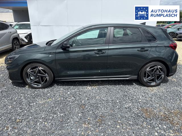 Hyundai / i30 / Grau / / / 