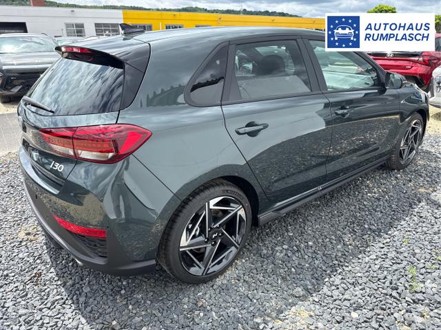 Hyundai / i30 / Grau / / / 
