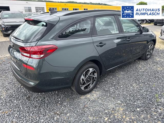 Hyundai / i30 / Grau / / / 