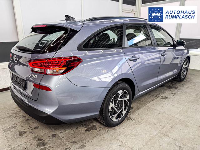 Hyundai i30 Kombi STYLE DCT NAVI RFK SHZ PDC ALU 