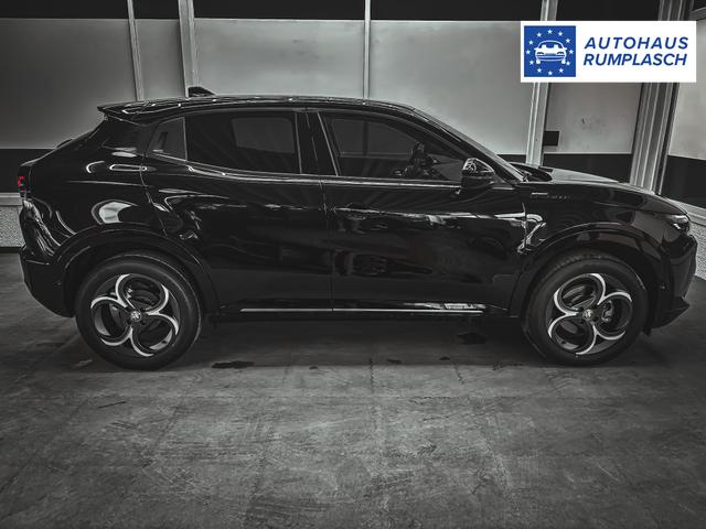 Alfa Romeo Junior SPORT SPECIALE DCT ACC MATRIX NAVI KEYLESS 