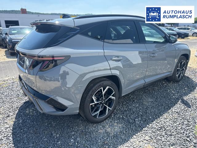 Hyundai / TUCSON / Grau / / / 