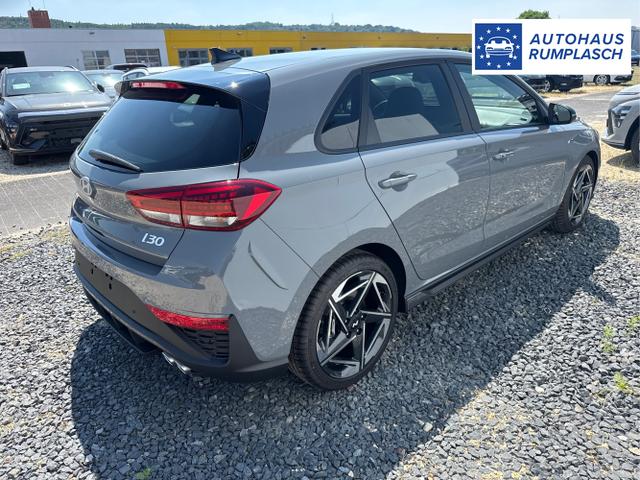 Hyundai / i30 / Grau / / / 