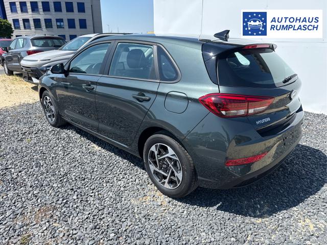 Hyundai / i30 / Grau / / / 